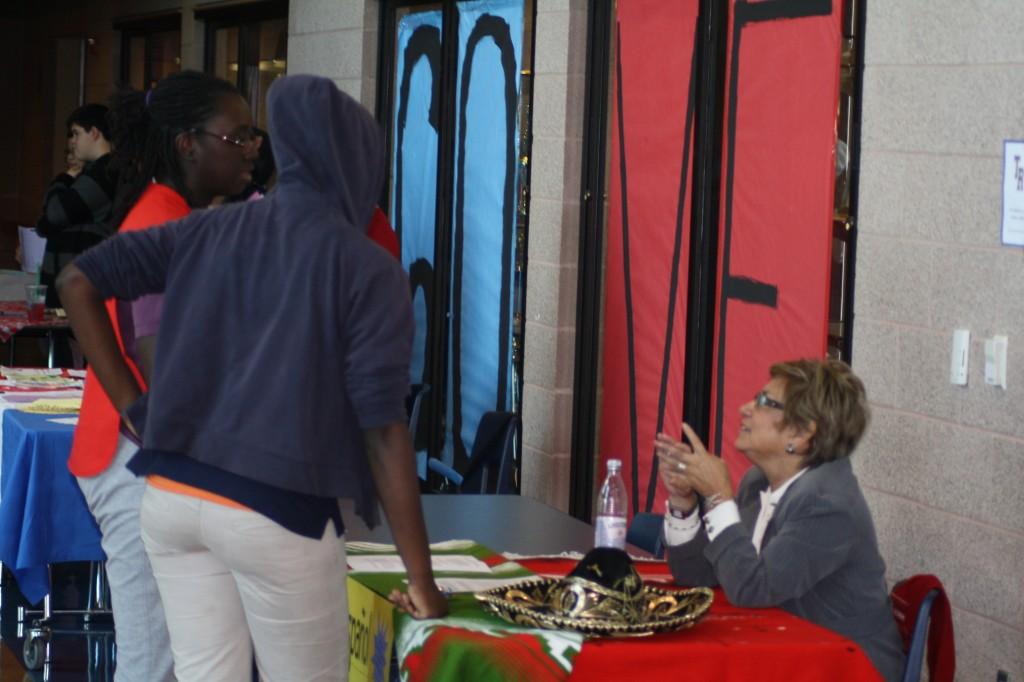 Roosevelt Course Fair Welcomes Parents, Future Students