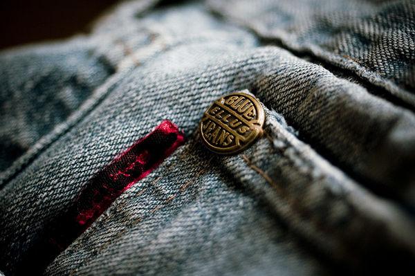 Title: Closeup of copper rivet on jeans
Photo credit: Marcos André / Foter.com / CC BY
