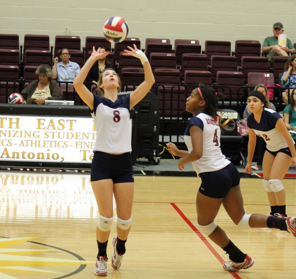 Lady Riders beat Lee in Volleyball