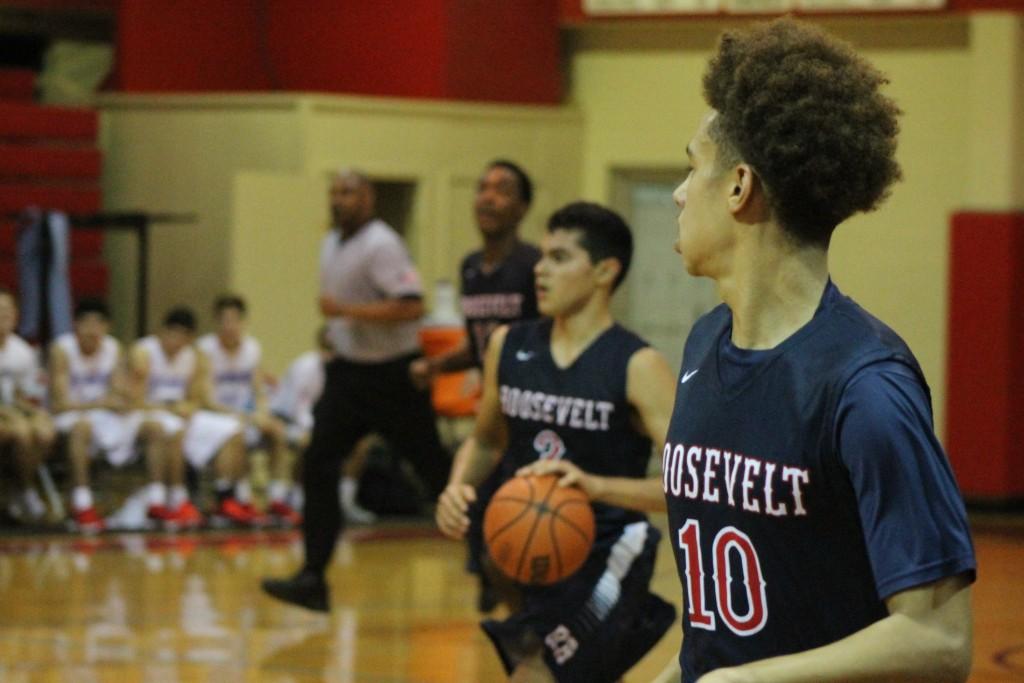 Varsity Boys Basketball Prepares for District